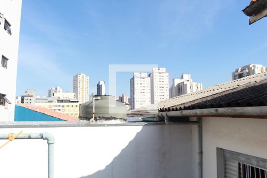 Vista Quintal de casa à venda com 2 quartos, 143m² em Vila Pauliceia, São Paulo