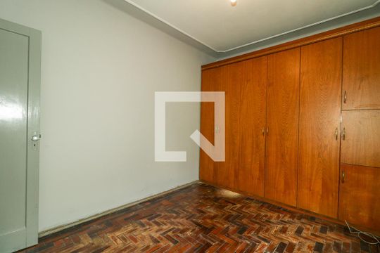 Quarto de apartamento à venda com 1 quarto, 56m² em São Geraldo, Porto Alegre