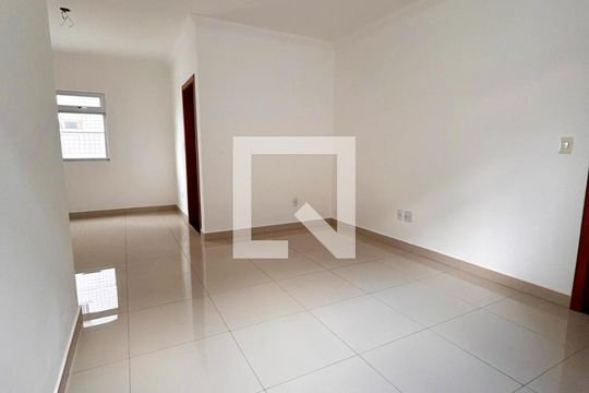 Sala de apartamento à venda com 3 quartos, 130m² em Jardim Industrial, Contagem