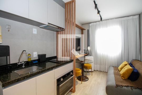 Kitnet/Studio para alugar com 1 quarto, 28m² em Pinheiros, São Paulo