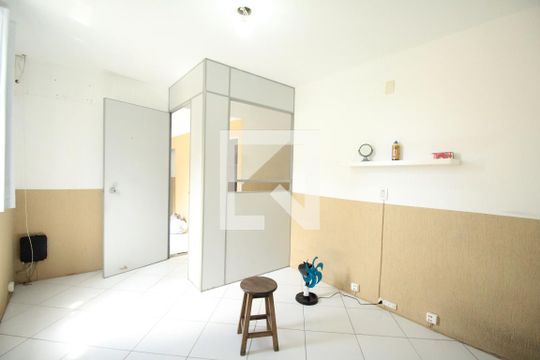 Quarto 1 de casa para alugar com 3 quartos, 140m² em Boca do Rio, Salvador