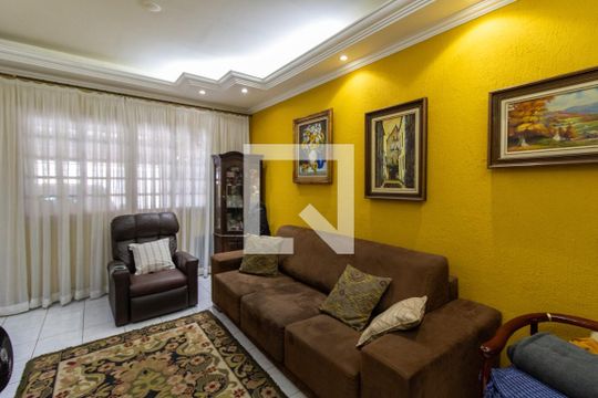 Casa à venda com 4 quartos, 200m² em Jardim Santa Clara, Guarulhos