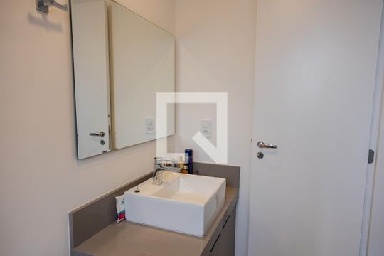 Banheiro da Suíte 1 de apartamento à venda com 2 quartos, 80m² em Vila Lea, Santo André