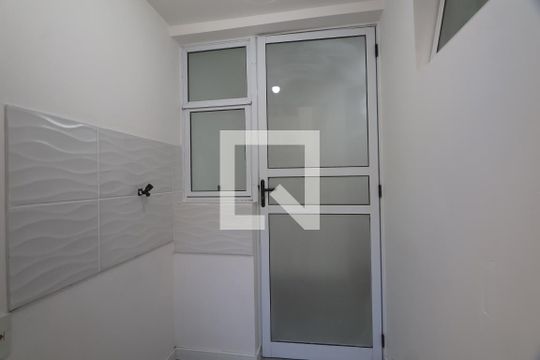 Área de Serviço de apartamento para alugar com 2 quartos, 47m² em Mato Grande, Canoas