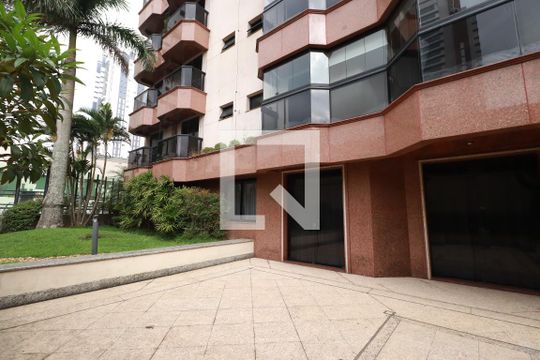 Área comum de apartamento à venda com 3 quartos, 205m² em Tatuapé, São Paulo