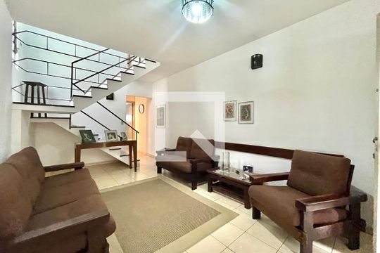 Casa à venda com 4 quartos, 200m² em Vila Mascote, São Paulo