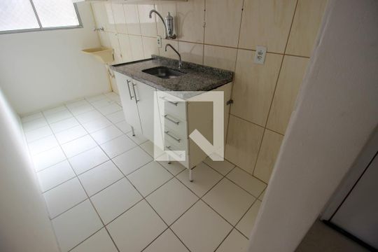 Cozinha de apartamento para alugar com 2 quartos, 48m² em Vossoroca, Votorantim