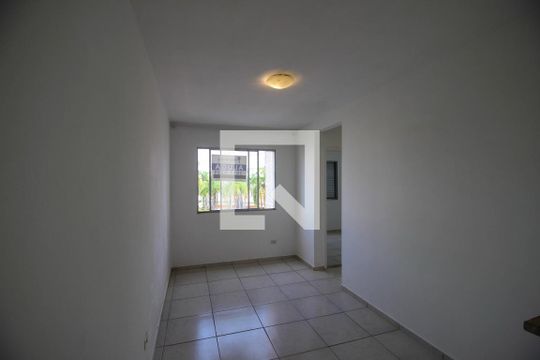 Sala de apartamento para alugar com 2 quartos, 48m² em Vossoroca, Votorantim