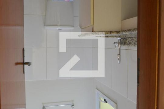 Lavabo de casa para alugar com 3 quartos, 168m² em Parque das Nações, Santo André
