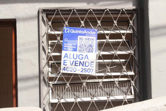Placa  de casa para alugar com 1 quarto, 72m² em Santa Teresinha, São Paulo