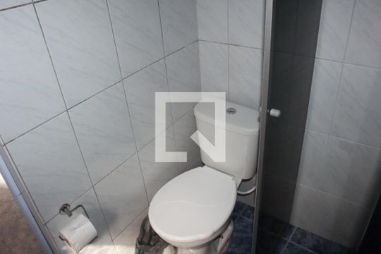 Banheiro de casa para alugar com 1 quarto, 72m² em Santa Teresinha, São Paulo