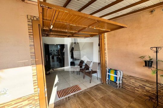 Área Externa de casa à venda com 3 quartos, 110m² em Campina, São Leopoldo
