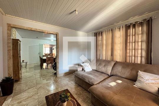 Sala de casa à venda com 3 quartos, 110m² em Campina, São Leopoldo