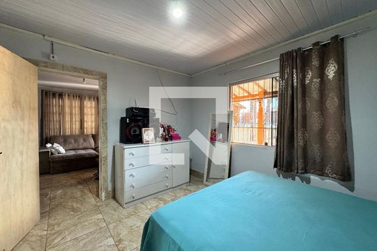 Quarto de casa à venda com 3 quartos, 110m² em Campina, São Leopoldo