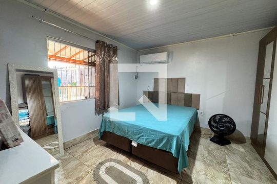Sala de casa à venda com 3 quartos, 110m² em Campina, São Leopoldo