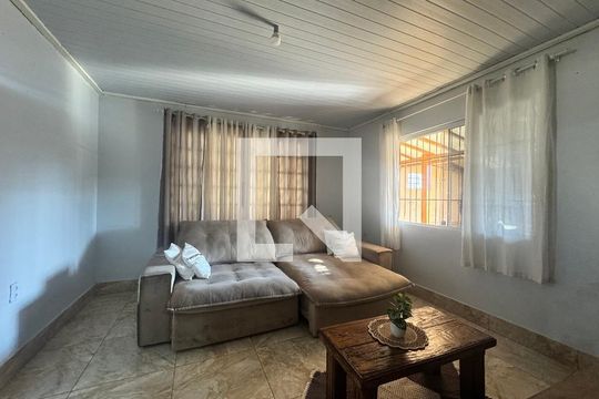Sala de casa à venda com 3 quartos, 110m² em Campina, São Leopoldo