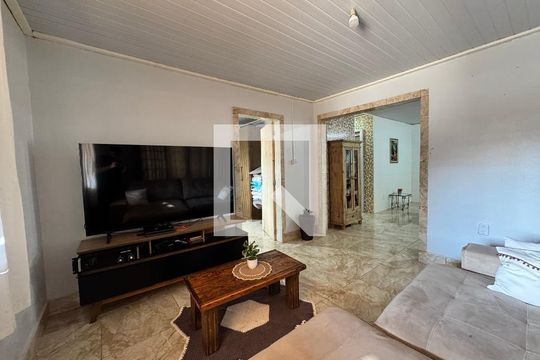 Sala de casa à venda com 3 quartos, 110m² em Campina, São Leopoldo