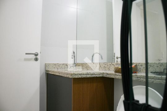 Banheiro da Suíte de apartamento para alugar com 2 quartos, 99m² em Vila Caiçara, Praia Grande