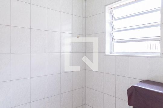 Banheiro 1 de casa à venda com 2 quartos, 149m² em Quitaúna, Osasco