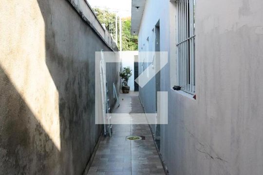 Corredor lateral de casa à venda com 3 quartos, 115m² em Interlagos, São Paulo