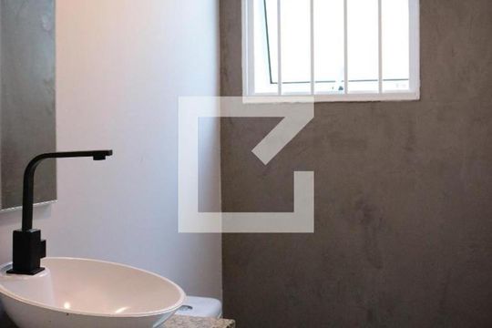 Lavabo de casa à venda com 3 quartos, 115m² em Interlagos, São Paulo