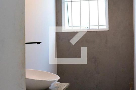 Lavabo de casa à venda com 3 quartos, 115m² em Interlagos, São Paulo