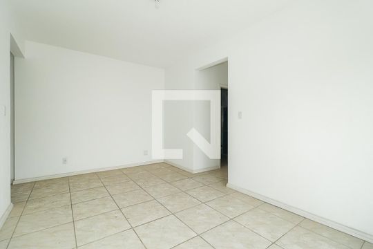 Sala de apartamento à venda com 2 quartos, 77m² em São João, Porto Alegre