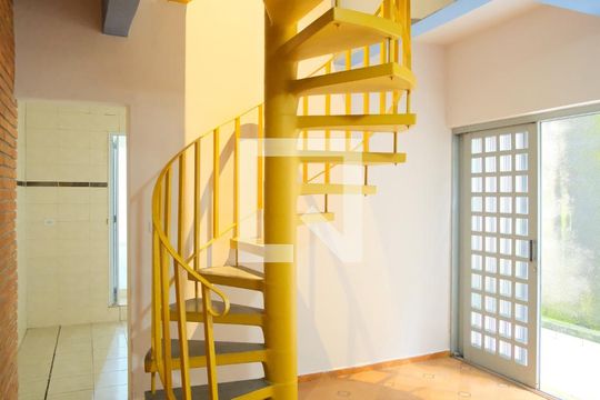 Sala de casa para alugar com 2 quartos, 356m² em Cidade Mãe do Céu, São Paulo