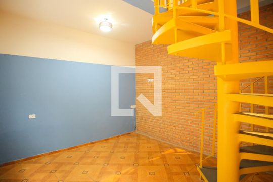 Sala de casa para alugar com 2 quartos, 356m² em Cidade Mãe do Céu, São Paulo