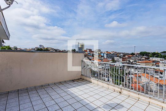 Varanda Suíte de casa à venda com 4 quartos, 180m² em Vila Picinin, São Paulo