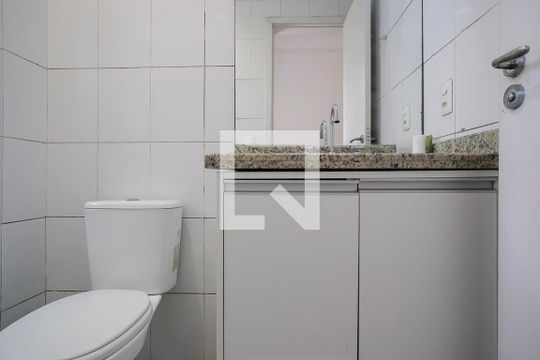 Banheiro da suíte de apartamento à venda com 2 quartos, 72m² em Barcelona, São Caetano do Sul