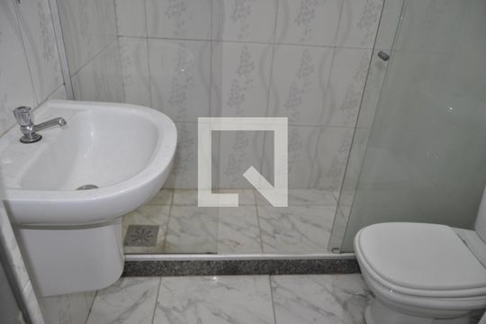Banheiro de casa para alugar com 2 quartos, 90m² em Engenho de Dentro, Rio de Janeiro