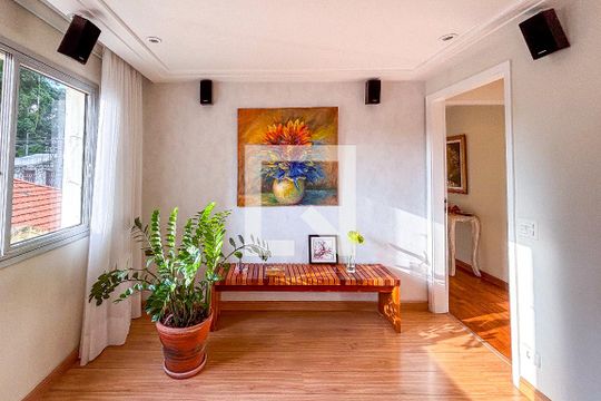 Sala de apartamento à venda com 3 quartos, 105m² em Cerqueira César, São Paulo