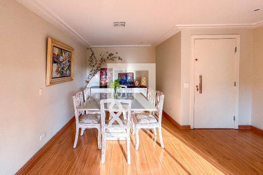Sala de apartamento à venda com 3 quartos, 105m² em Cerqueira César, São Paulo