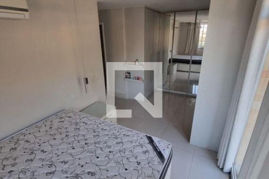 Apartamento à venda com 3 quartos, 160m² em Itaipu, Niterói