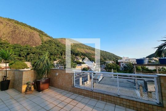 Apartamento à venda com 3 quartos, 160m² em Itaipu, Niterói