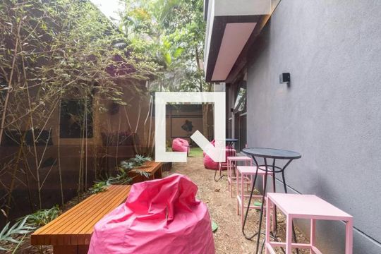 Área comum de kitnet/studio para alugar com 1 quarto, 25m² em Indianópolis, São Paulo