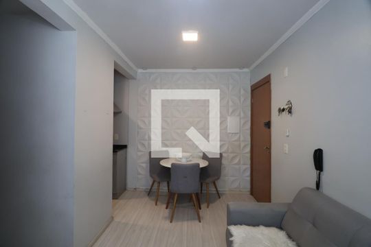 Apartamento à venda com 2 quartos, 47m² em Olaria, Canoas