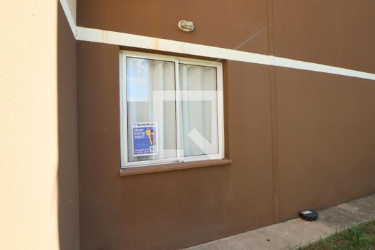 Placa de apartamento à venda com 2 quartos, 47m² em Olaria, Canoas