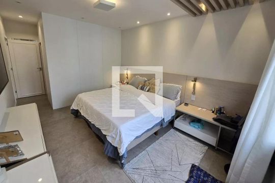 Apartamento à venda com 3 quartos, 185m² em Copacabana, Rio de Janeiro