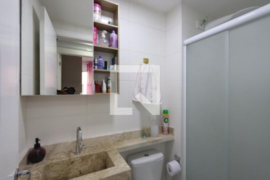 Banheiro de apartamento à venda com 2 quartos, 34m² em Vila Ema, São Paulo