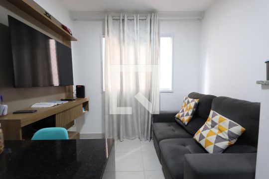 Apartamento à venda com 2 quartos, 34m² em Vila Ema, São Paulo