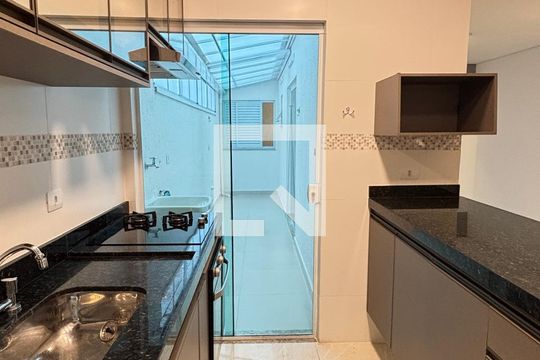 Cozinha de apartamento para alugar com 2 quartos, 88m² em Parque das Nações, Santo André