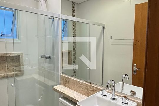 Banheiro Social de apartamento para alugar com 2 quartos, 88m² em Parque das Nações, Santo André