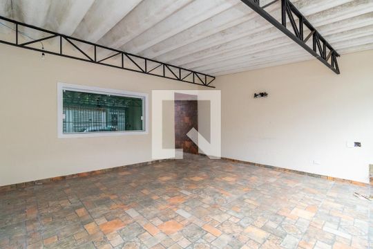 Garagem de casa para alugar com 2 quartos, 90m² em Jardim Soraia, São Paulo