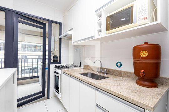 Cozinha de apartamento à venda com 1 quarto, 64m² em Bela Vista, São Paulo