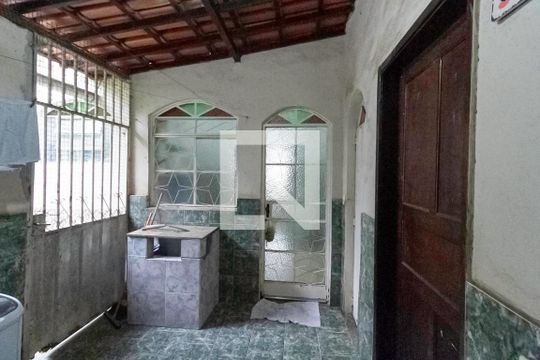 Área de serviço de casa à venda com 3 quartos, 360m² em Parque Recreio , Contagem