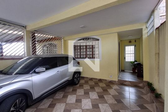 Garagem de casa à venda com 3 quartos, 170m² em Jardim Umarizal, São Paulo