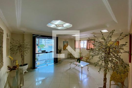 Hall de entrada de apartamento para alugar com 2 quartos, 75m² em Vila Tupi, Praia Grande