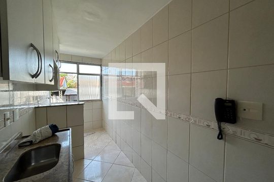 Cozinha de apartamento para alugar com 2 quartos, 60m² em Madureira, Rio de Janeiro